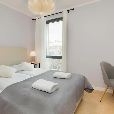 Zeromskiego By Renters Daire
